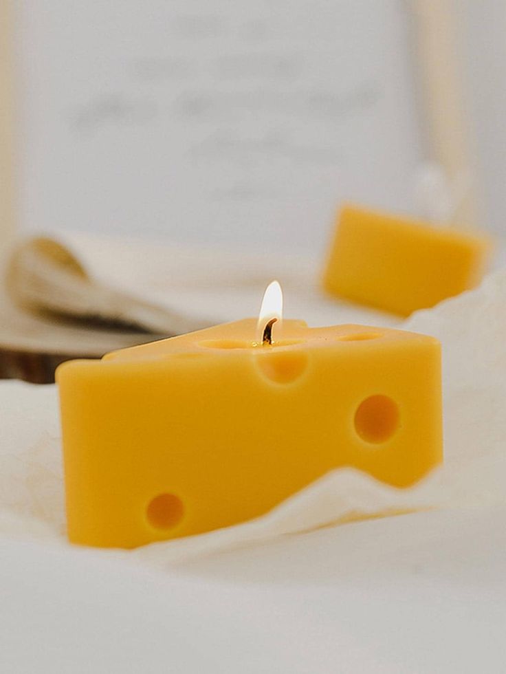 2 Cheese Scented Candle -