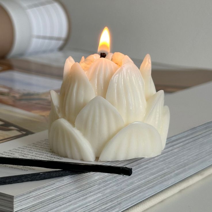 Premium Lotus Scented Candle